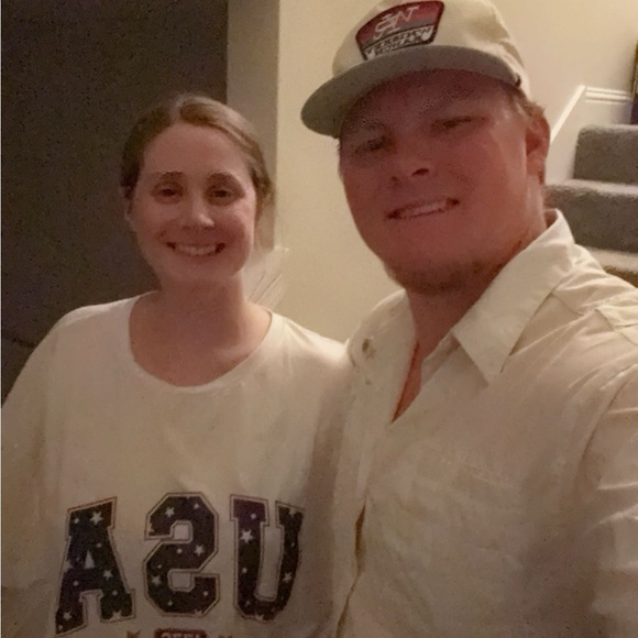 Meet your Posher, Ashley - Picture 1 of 1